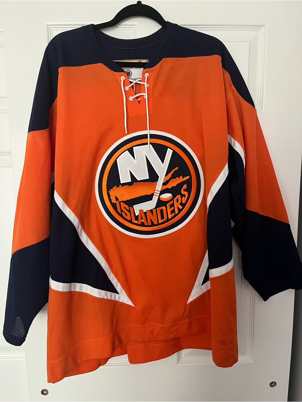 VTG Authentic Licensed New York Islanders Men's Hockey Jersey